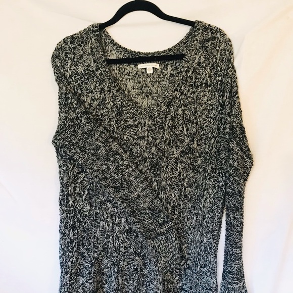 American Eagle Outfitters Open Weave Sweater Size Medium - Picture 1 of 4